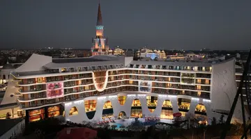 THE LAND OF LEGENDS NICKELODEON HOTEL & RESORT