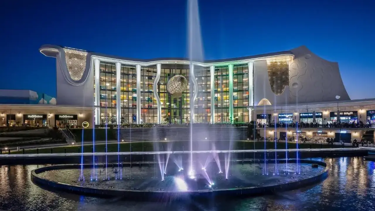 THE LAND OF LEGENDS NICKELODEON HOTELS & RESORTS
