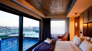 The Londoner Hotel Sliema