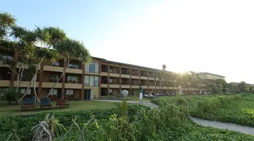 THE LONG BEACH RESORT