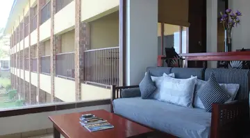 THE LONG BEACH RESORT