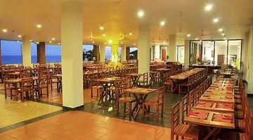 THE LONG BEACH RESORT