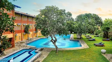 The Long Beach Resort