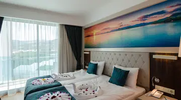 THE LUMOS DELUXE RESORT HOTEL & SPA