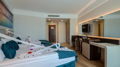 THE LUMOS DELUXE RESORT HOTEL & SPA