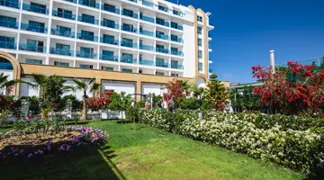 THE LUMOS DELUXE RESORT HOTEL & SPA