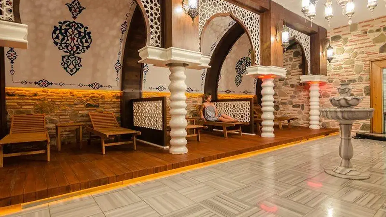 THE LUMOS DELUXE RESORT & SPA HOTEL