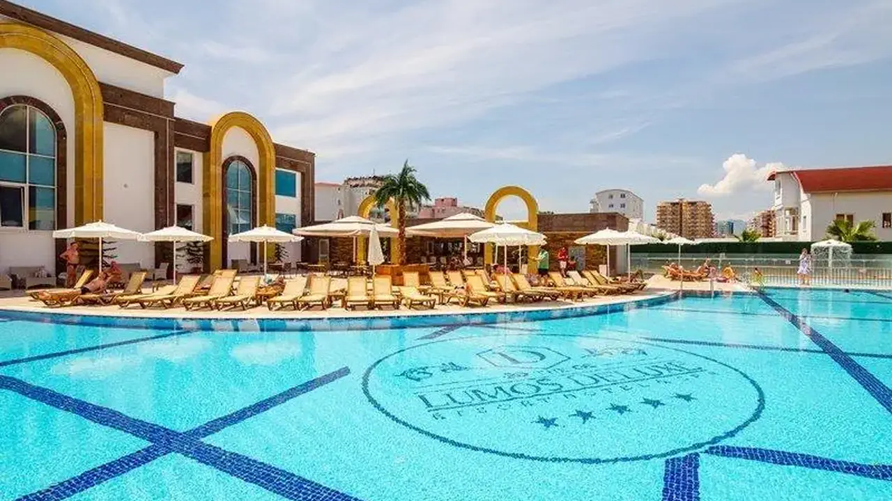 THE LUMOS DELUXE RESORT & SPA HOTEL