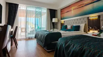 THE LUMOS DELUXE RESORT & SPA HOTEL