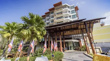 THE LUNAR PATONG