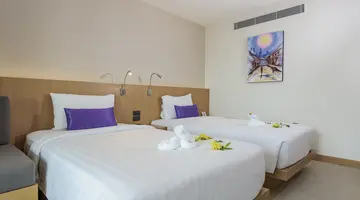 THE LUNAR PATONG