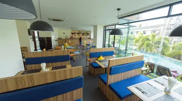 THE LUNAR PATONG