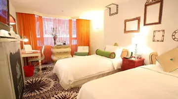 The Luxe Manor