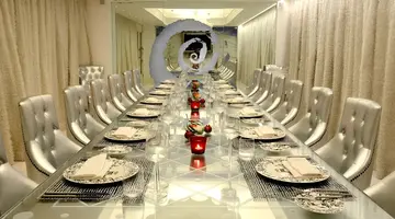 The Luxe Manor