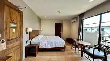 THE MANGROVE HOTEL