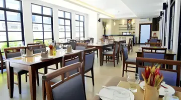 THE MANGROVE HOTEL