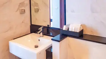THE MARINA PHUKET HOTEL