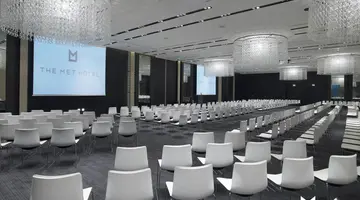 The Met Hotel