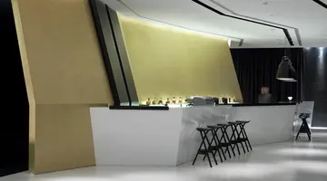The Met Hotel