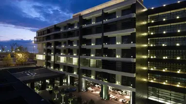 The Met Hotel