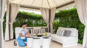 THE NAI HARN (ex. THE ROYAL YACHT CLUB PHUKET)