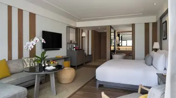 THE NAI HARN (ex. THE ROYAL YACHT CLUB PHUKET)