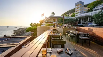 THE NAI HARN (ex. THE ROYAL YACHT CLUB PHUKET)