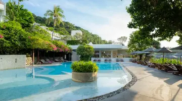THE NAI HARN (ex. THE ROYAL YACHT CLUB PHUKET)