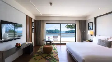 THE NAI HARN (ex. THE ROYAL YACHT CLUB PHUKET)