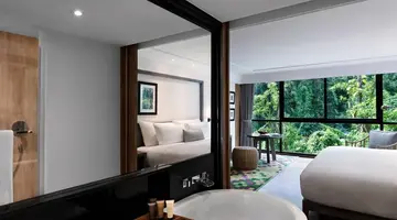 THE NAI HARN (ex. THE ROYAL YACHT CLUB PHUKET)