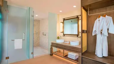 The Naka Island A Luxury Collection Res