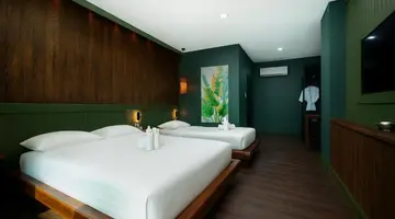 The Natural Resort
