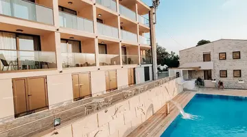 The New Mediteran - Villa Edition