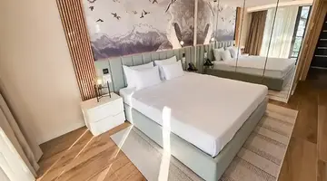 The New Mediteran - Villa Edition