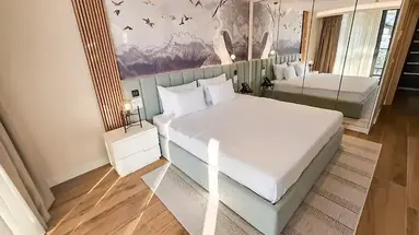 The New Mediteran - Villa Edition