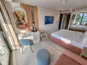 The New Mediteran - Villa Edition