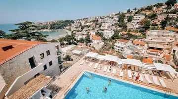 The New Mediteran - Villa Edition
