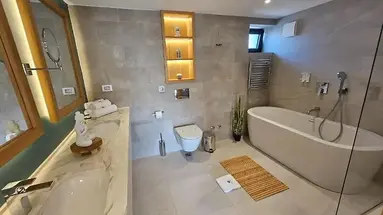 The New Mediteran - Villa Edition