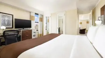 THE NEW YORKER HOTEL BY LOTTE HOTELS