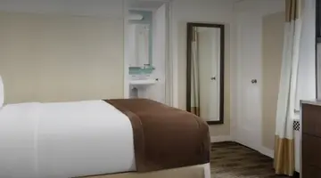 THE NEW YORKER HOTEL BY LOTTE HOTELS