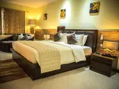 The Oasis Hotel Restaurant and Spa (Praslin Hotel)