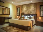 The Oasis Hotel Restaurant and Spa (Praslin Hotel)