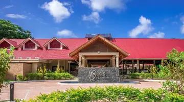 The Oasis Hotel Restaurant and Spa (Praslin Hotel)