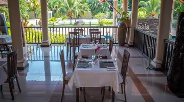 The Oasis Hotel Restaurant and Spa (Praslin Hotel)
