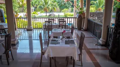 The Oasis Hotel Restaurant and Spa (Praslin Hotel)