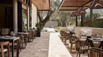 THE OLIVAR SUITES