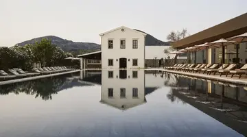 THE OLIVAR SUITES