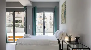 The Omnia Collection Pagrati