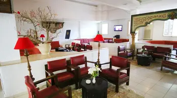 The Orangers Beach Resort & Bungalows 4
