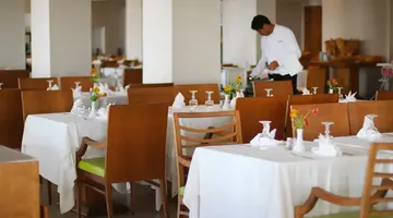 THE ORANGERS BEACH RESORT & BUNGALOWS